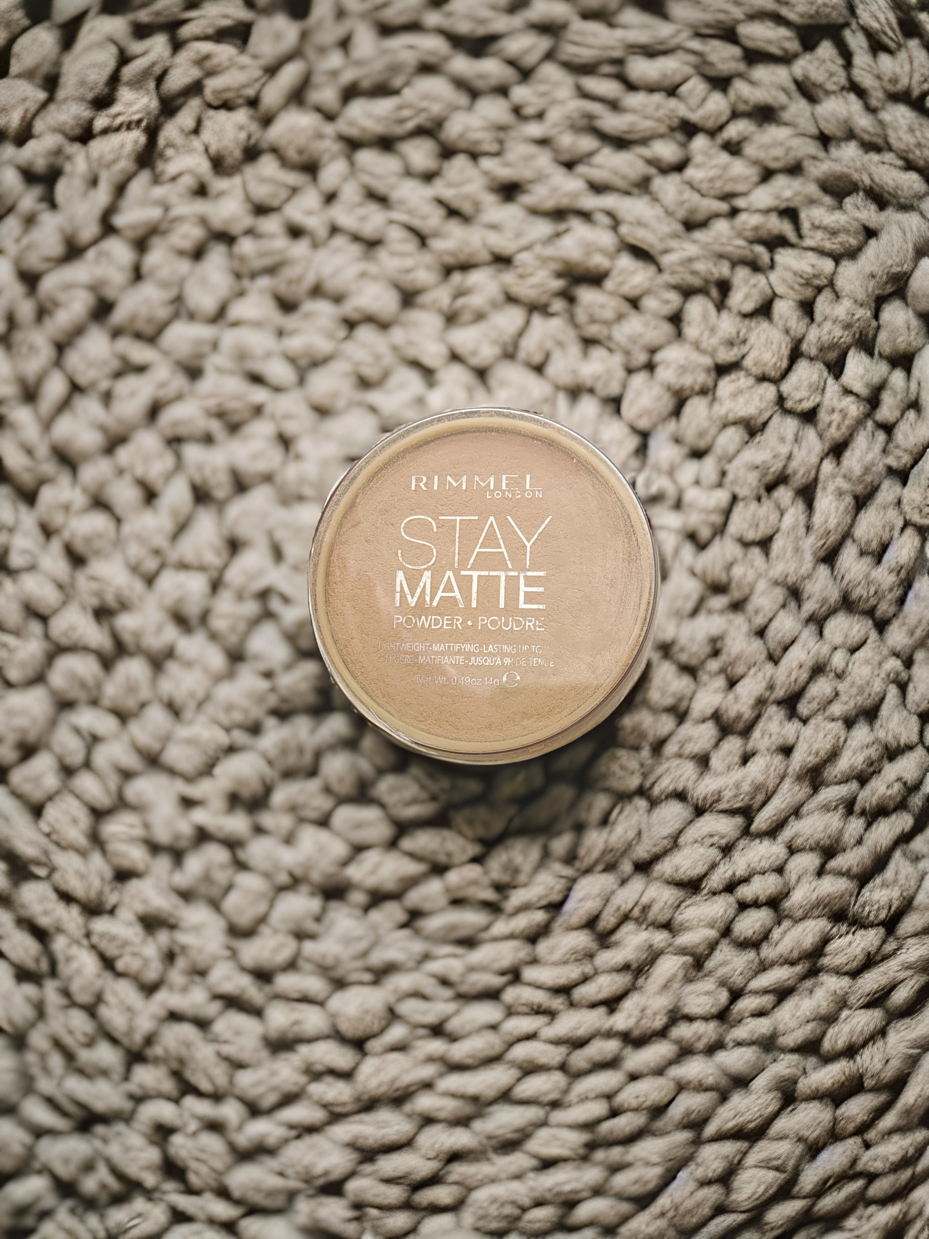 How to Control Shine and Oiliness with RIMMEL STAY MATTE Powder